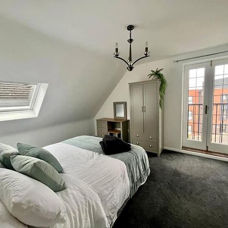 Bs - Luxury Top Floor 4 Bed Apartment With Garage In Town Centre - No Lift Stratford-upon-Avon Exterior photo