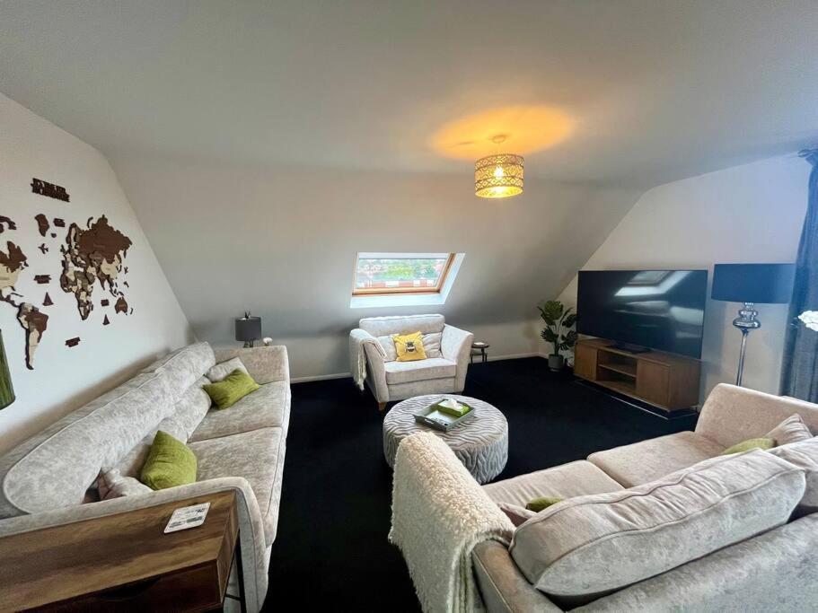 Bs - Luxury Top Floor 4 Bed Apartment With Garage In Town Centre - No Lift Stratford-upon-Avon Exterior photo